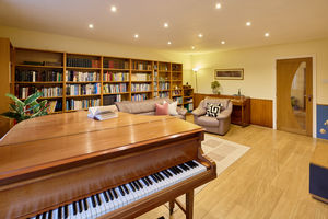 Photo 15- click for photo gallery